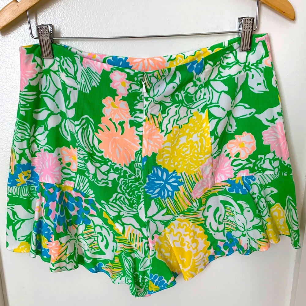 Lilly Pulitzer Ruffle Shorts - Picture 3 of 3